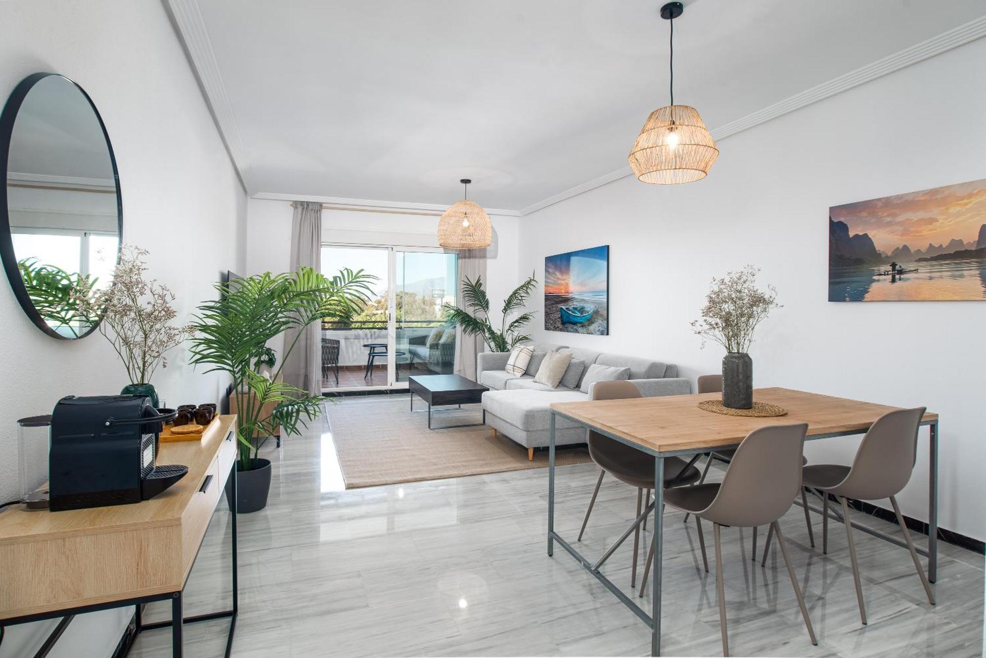 Modern Apartment - 2 Bedrooms, Beachside - Puerto Banus Марбелья Экстерьер фото