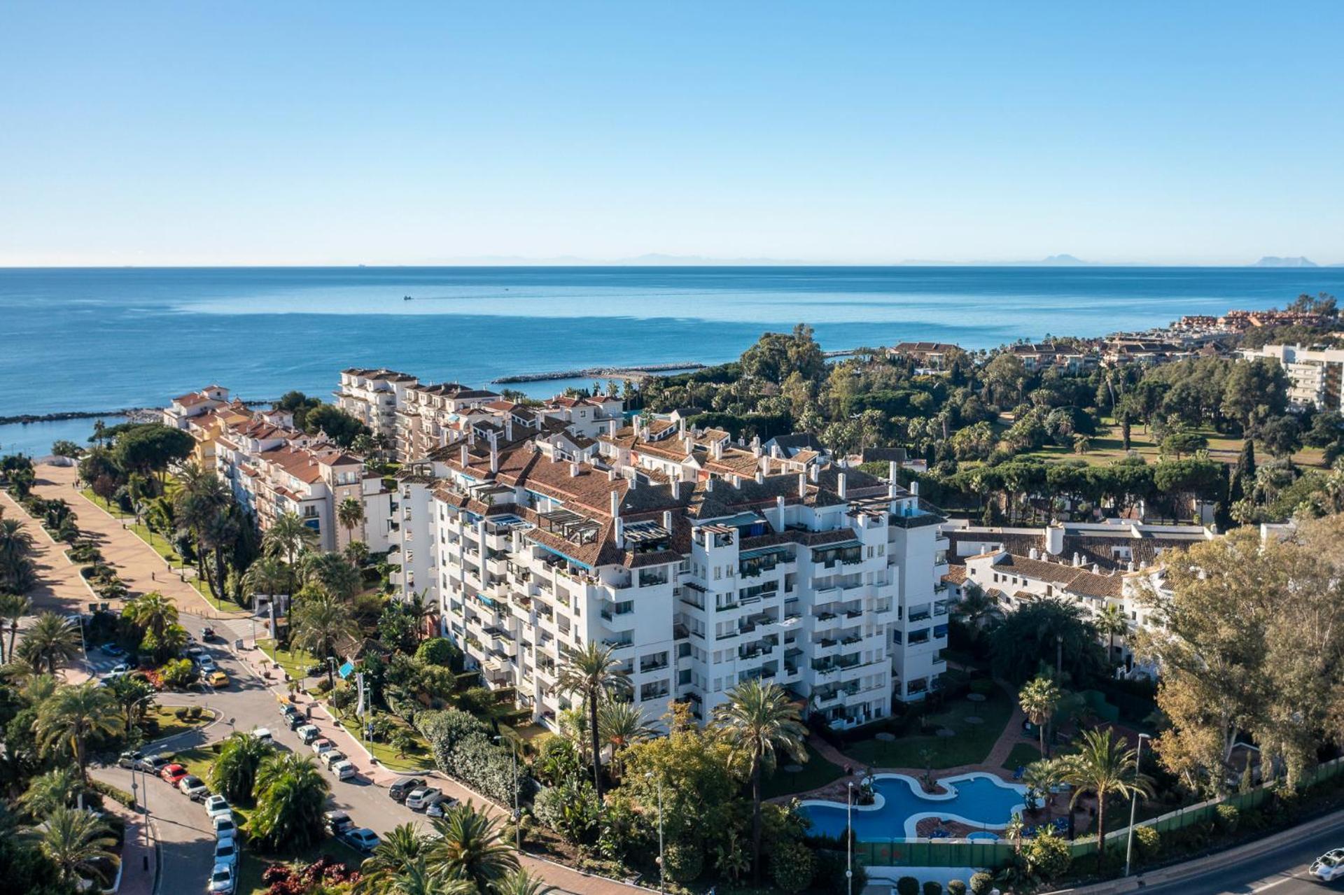 Modern Apartment - 2 Bedrooms, Beachside - Puerto Banus Марбелья Экстерьер фото