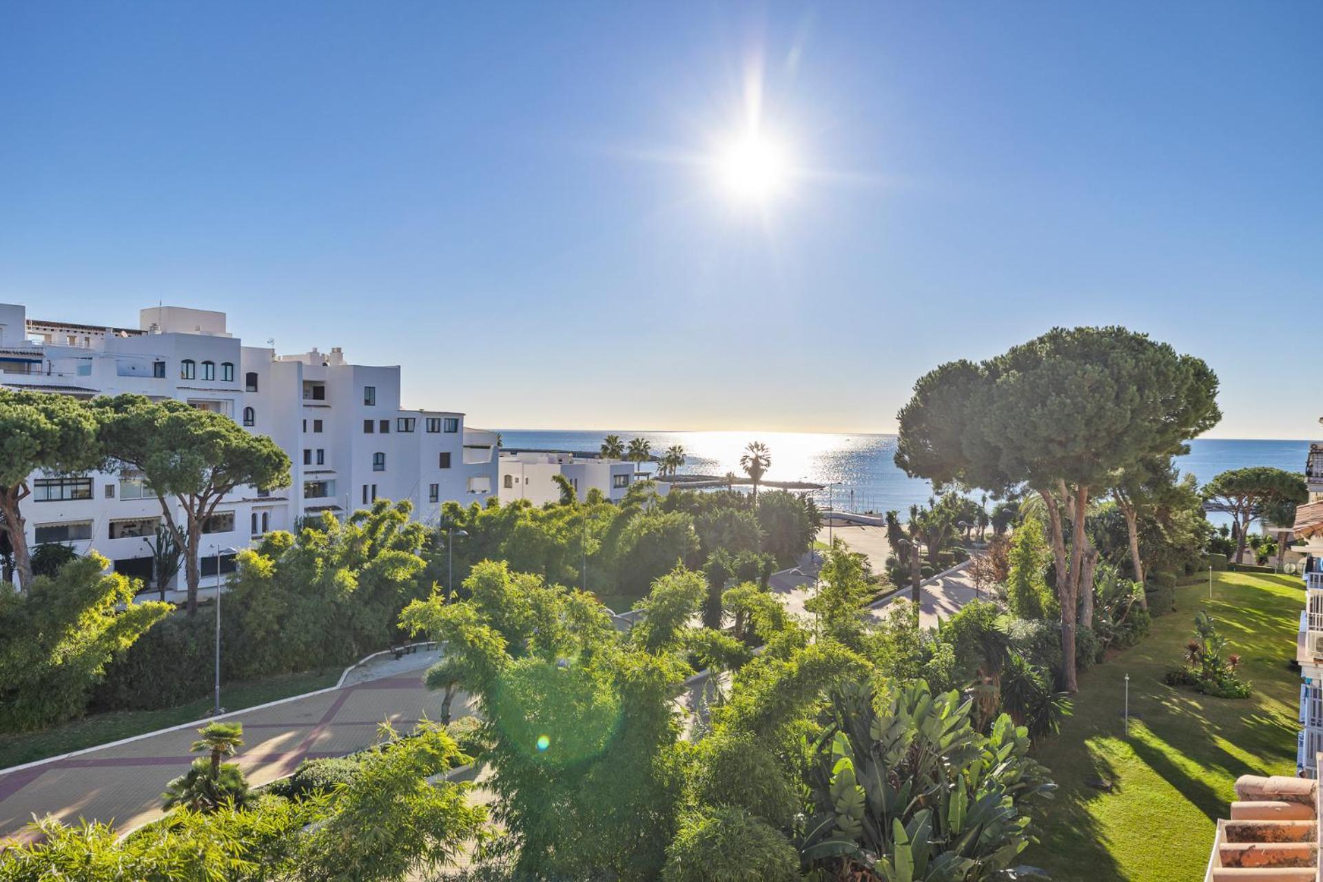 Modern Apartment - 2 Bedrooms, Beachside - Puerto Banus Марбелья Экстерьер фото